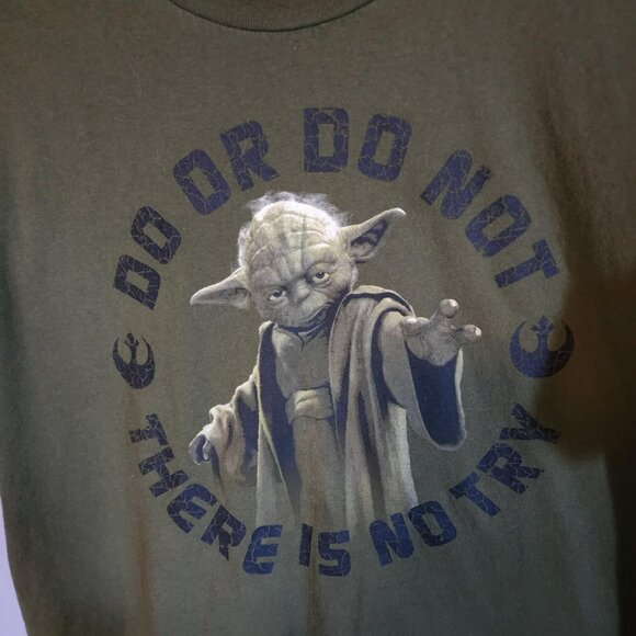 "Do or Do Not, There is no Try" Yoda T-shirt - Picture 2 of 4
